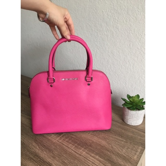 Michael Kors Handbags - Michael Kors Fuschsia Pink Satchel